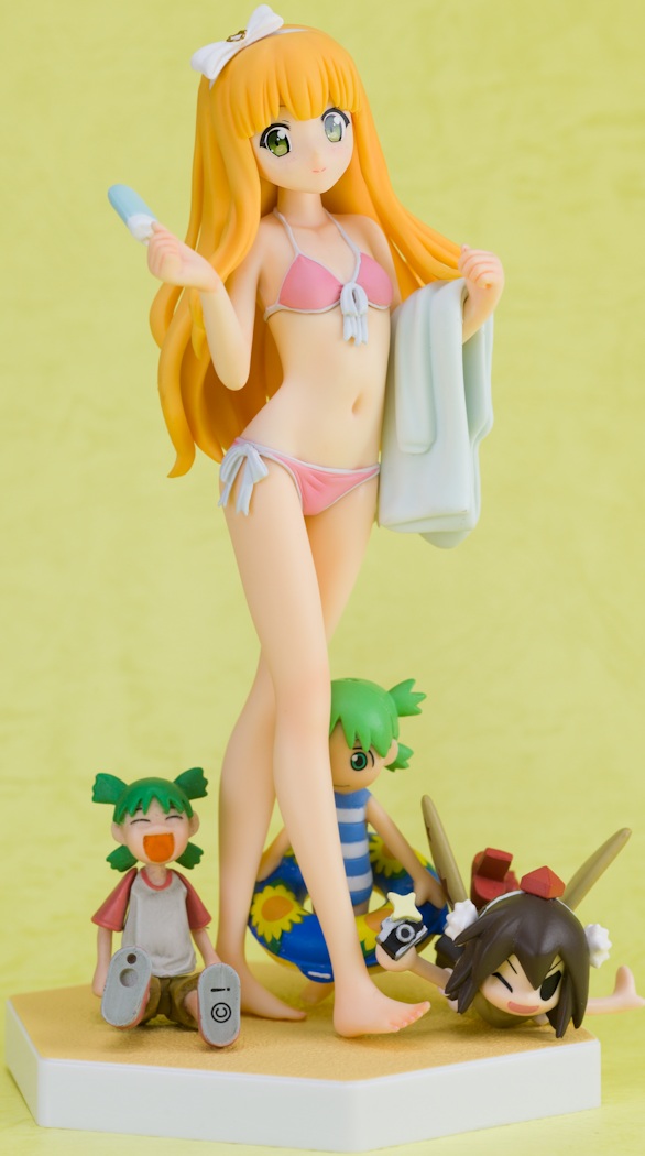 小豆梓BEACH QUEENS変態王子と笑わない猫。よつばとフィギュアレビュー