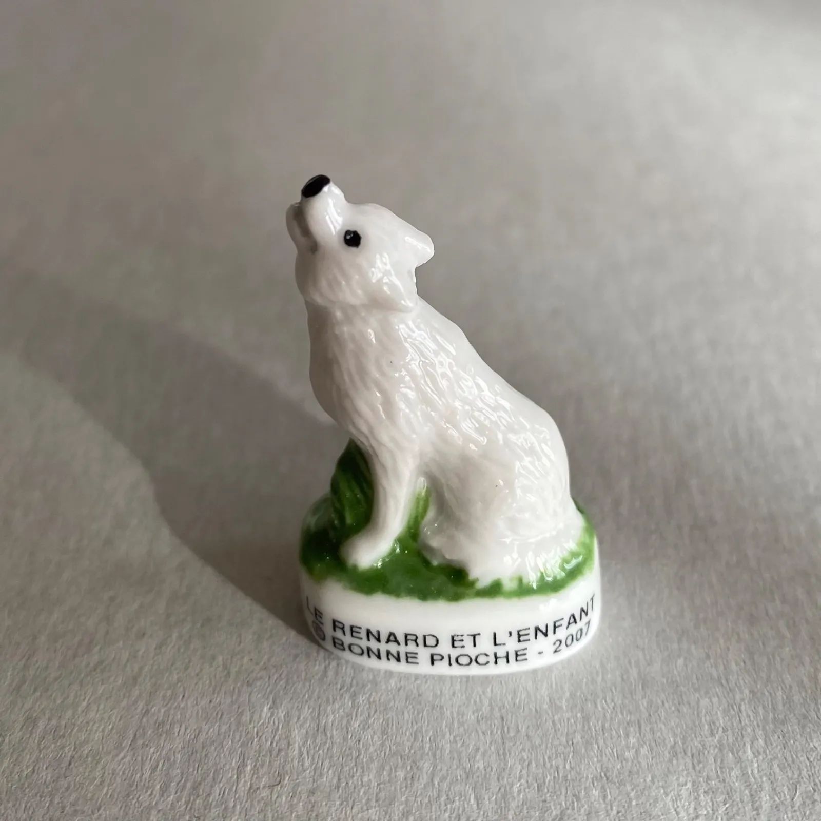 オオカミのフェーブ／動物／フランス雑貨／陶器ミニチュア／ブロカント