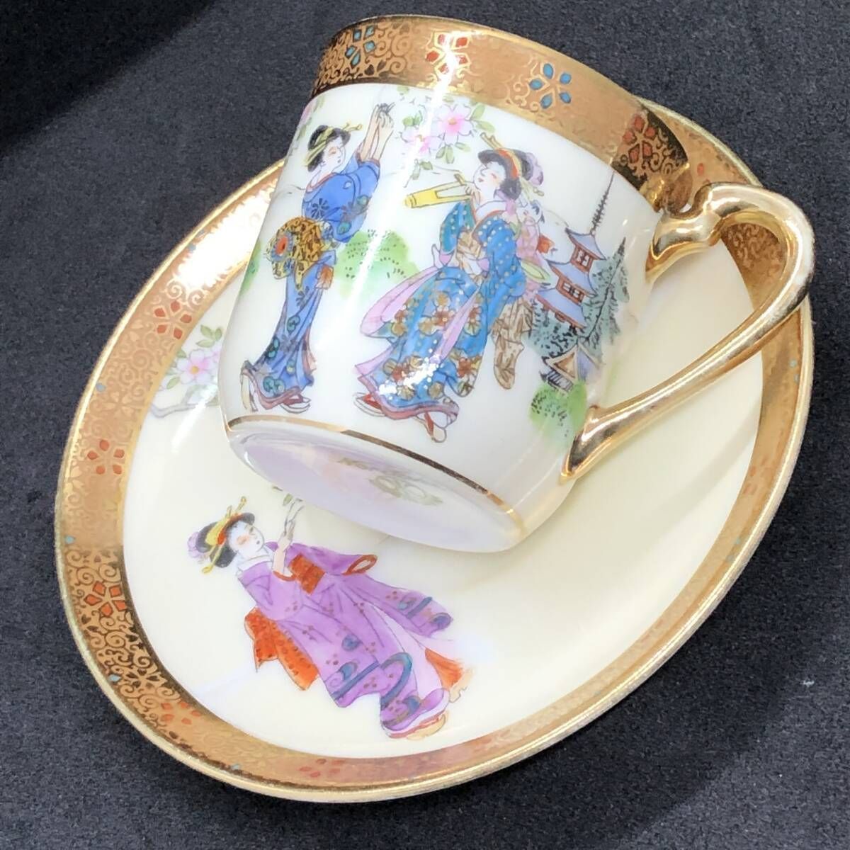 オールドノリタケ 金彩 美人風景画 カップ ＆ ソーサー アンティーク