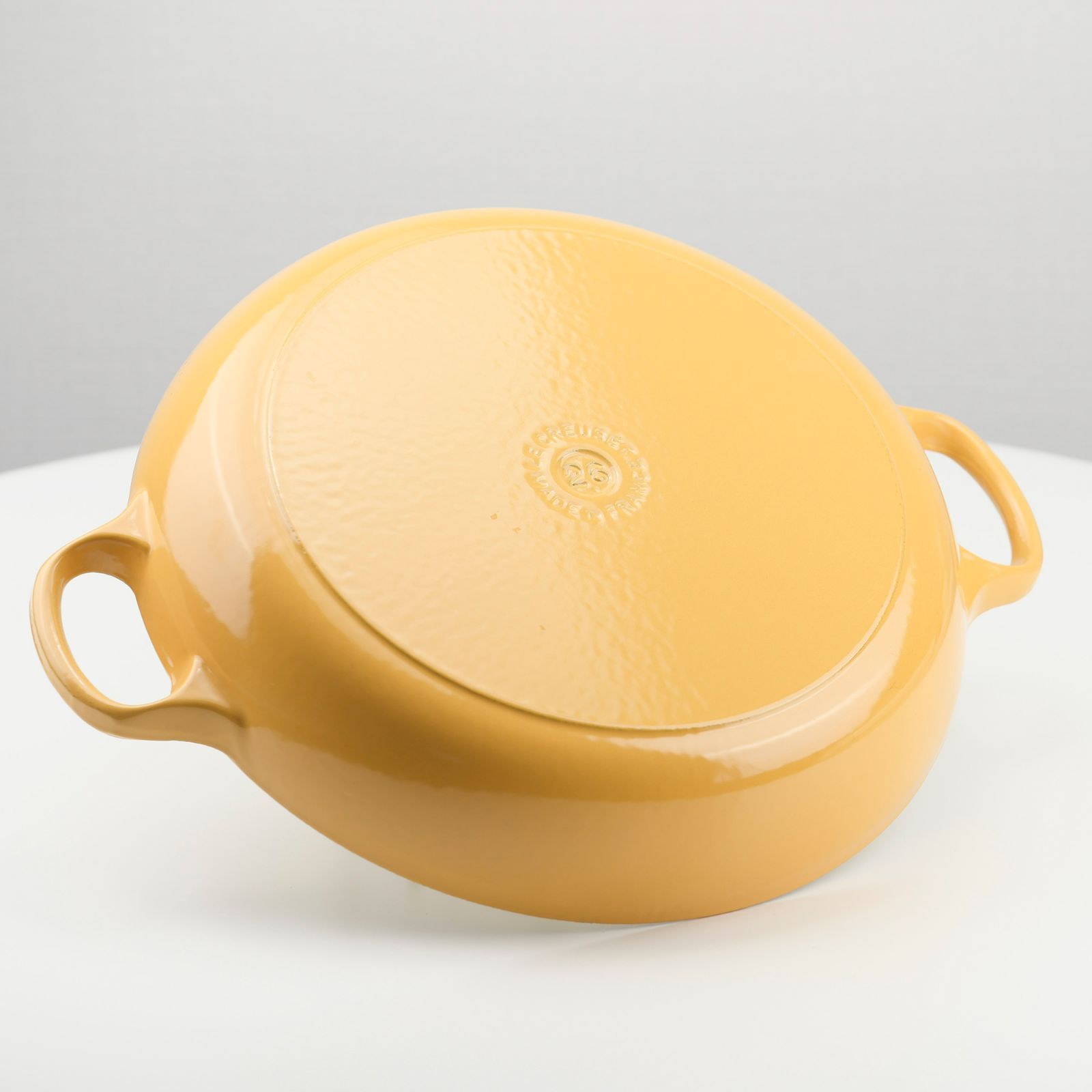 ル クルーゼ ビュッフェキャセロール 26cm 廃盤色 サフランイエロー