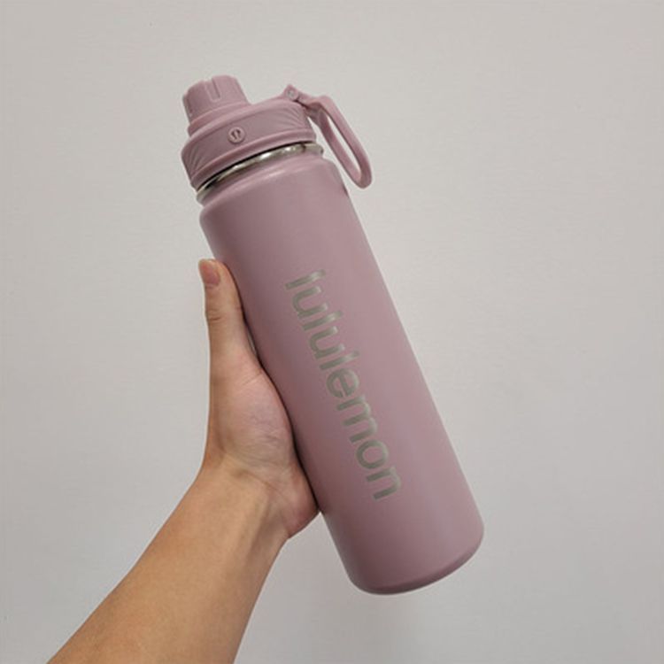 lululemon ルルレモン 水筒 タンブラー ロゴボトル 保冷 大容量 710ml