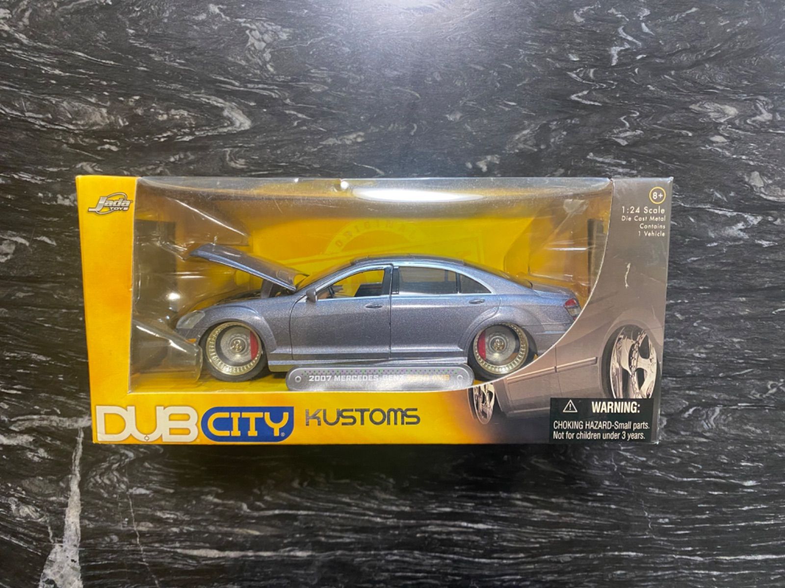 jada toys 1/24 BENZ 2007 メルセデス ベンツ S550 AMG - メルカリ