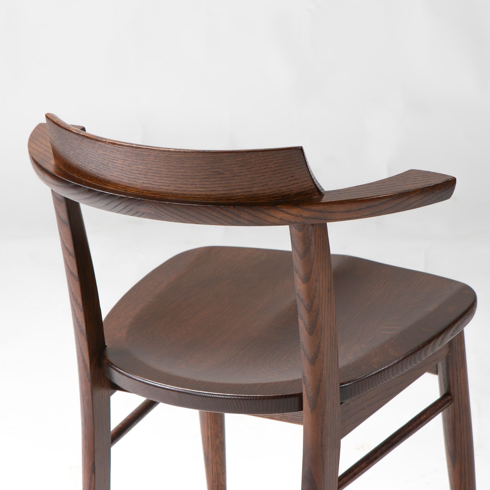 飛騨の家具メーカーKASHIWA(柏木工)よりIDC OTSUKA(大塚家具)受注生産