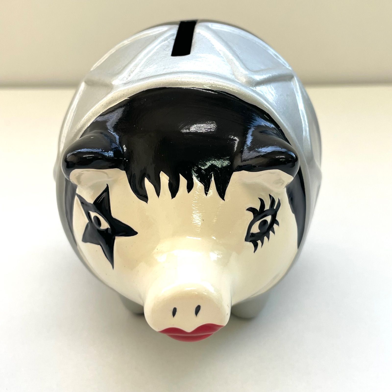 KISS 豚 貯金箱 4体 セット 陶器製 置物 インテリア コレクション