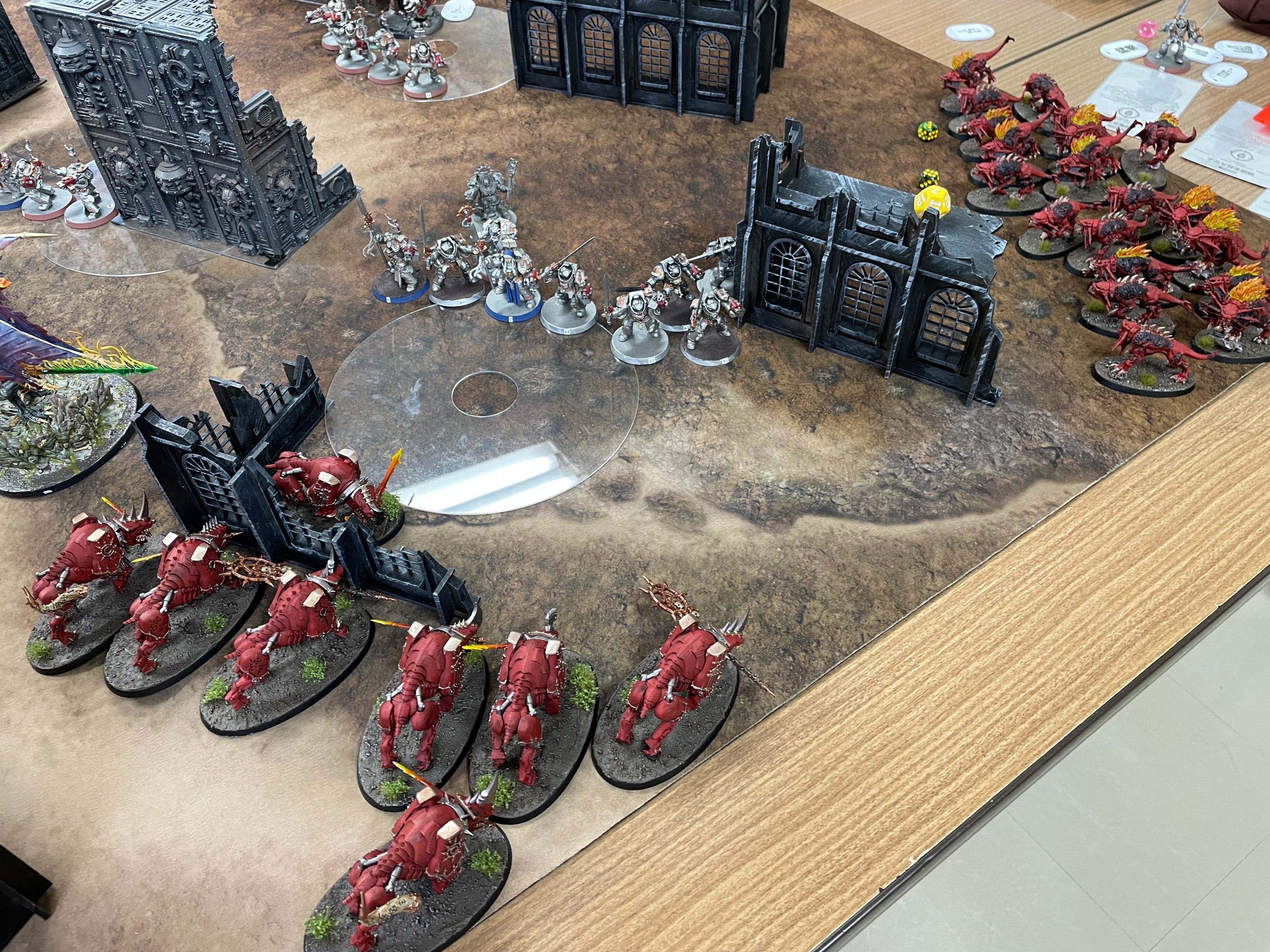 ウォーハンマー40k ケイオスディーモン：フレッシュハウンド＆ブラッド