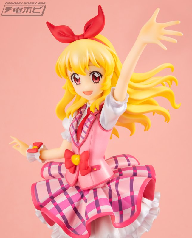 アイカツ！ 10th STORY 未来へのSTARWAY』より、星宮いちごが、Lucrea