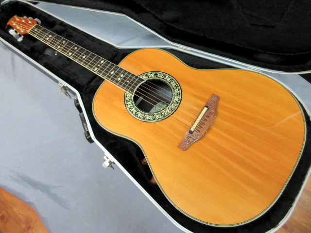 Ovation 1617 Legend Special 1982年、2ウッドノブ、ステレオ仕様