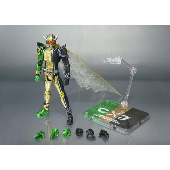 S.H.Figuarts 仮面ライダーW サイクロンジョーカーゴールド