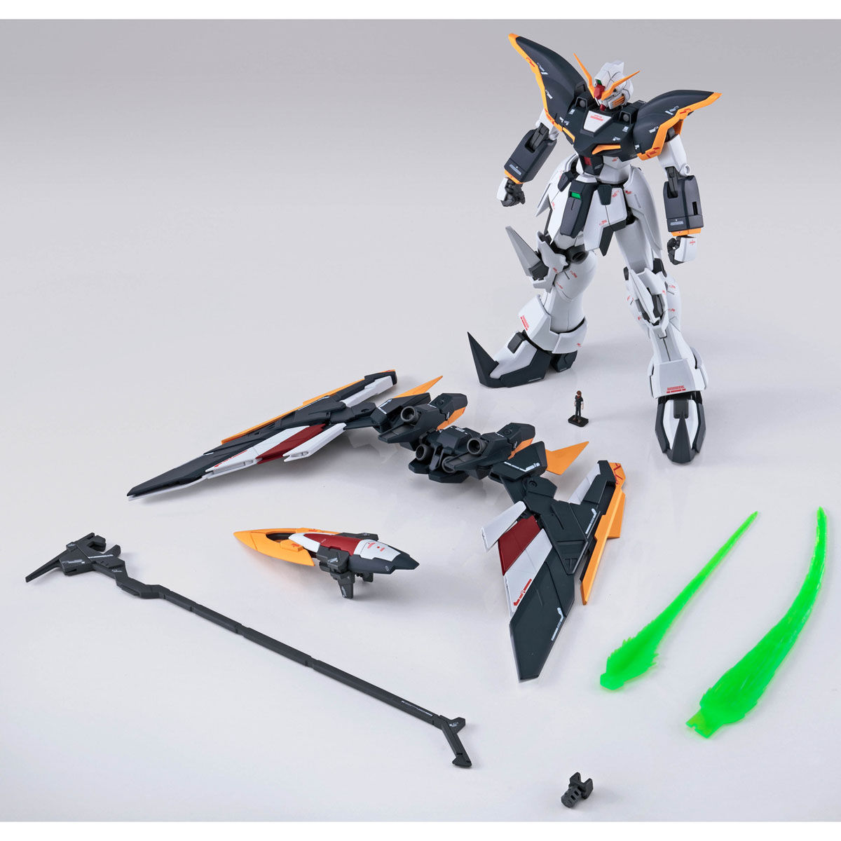 MG 1/100 ガンダムデスサイズ EW（ルーセット装備）【再販