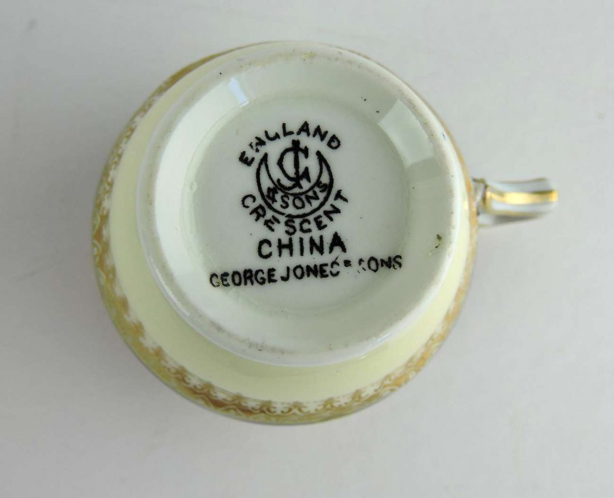 Set of 8 Cups & Saucers By George Jones & Sons, England - Crescent