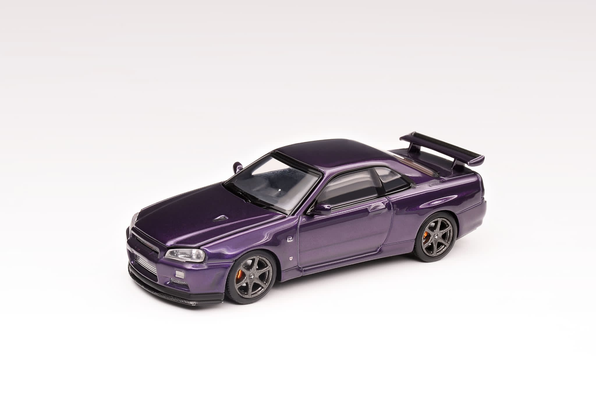 Nissan Skyline GT-R R34 V Spec II 1:64 Scale Diecast Model by