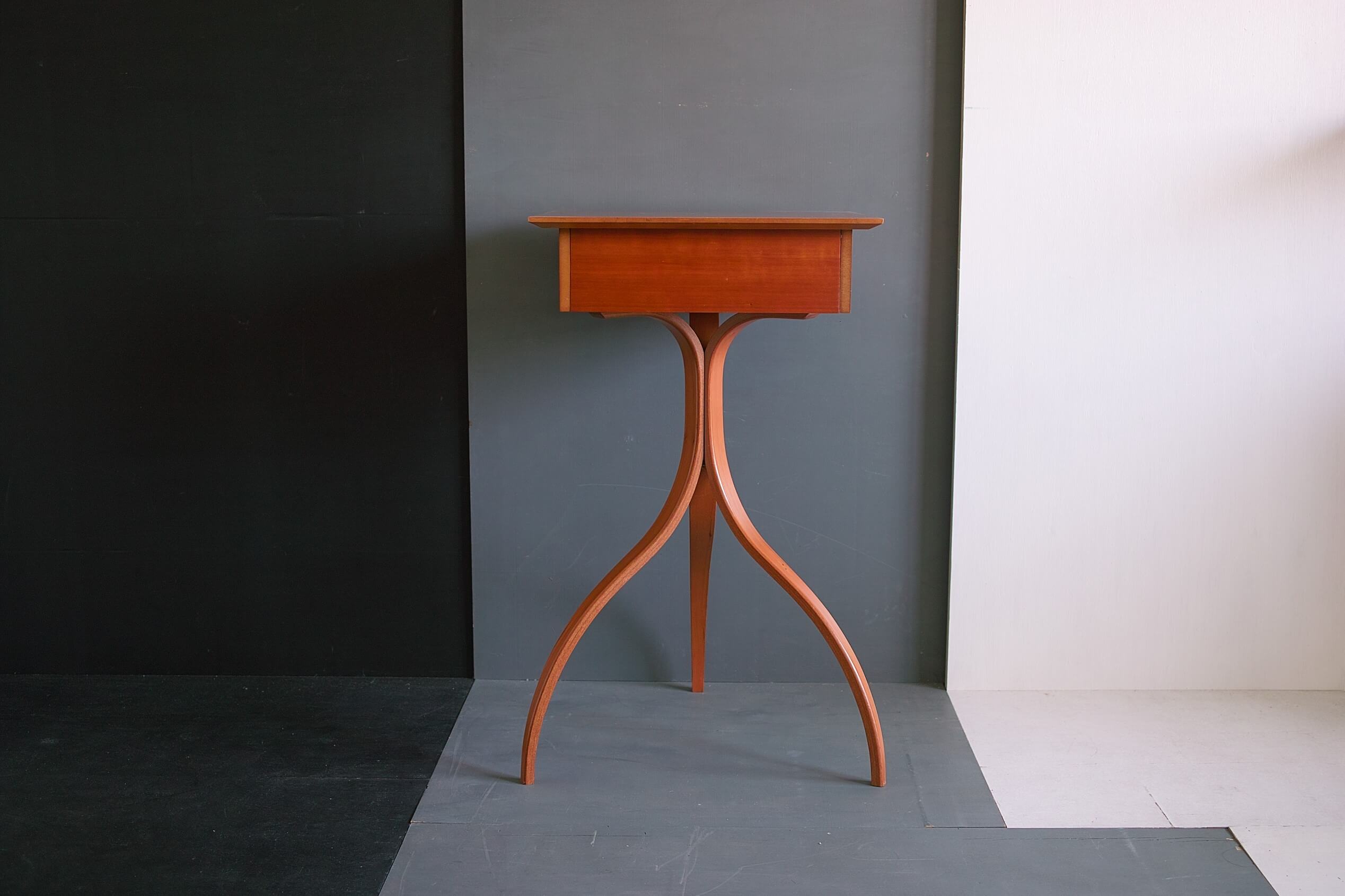 No.8157「modulus コンソール（引出付き）：Thomas Stender」SOLD