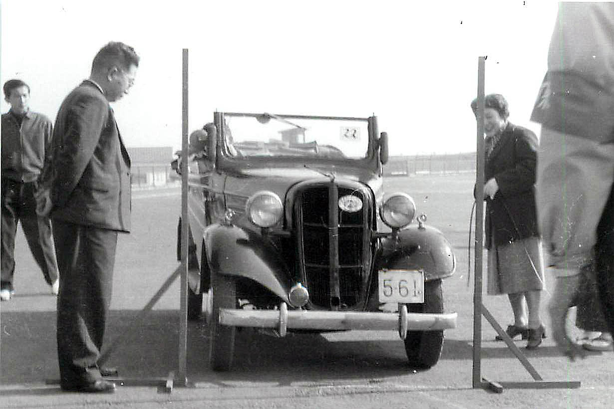 車屋四六】ダットサン1938年型 -