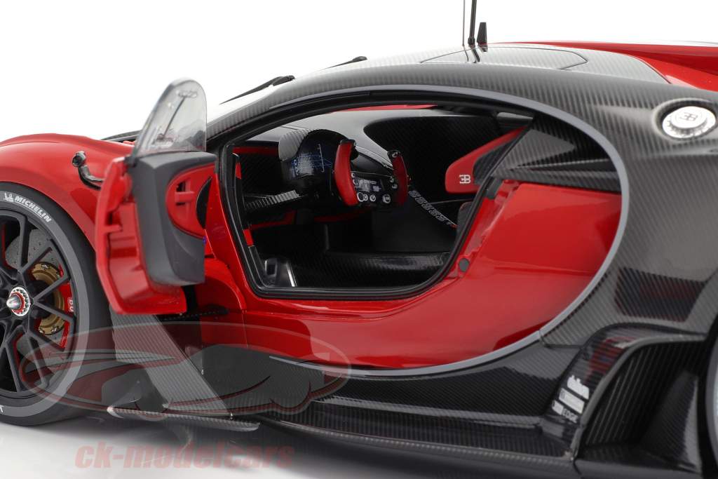 Fast foreplay: Bugatti Vision GT in scale 1:18