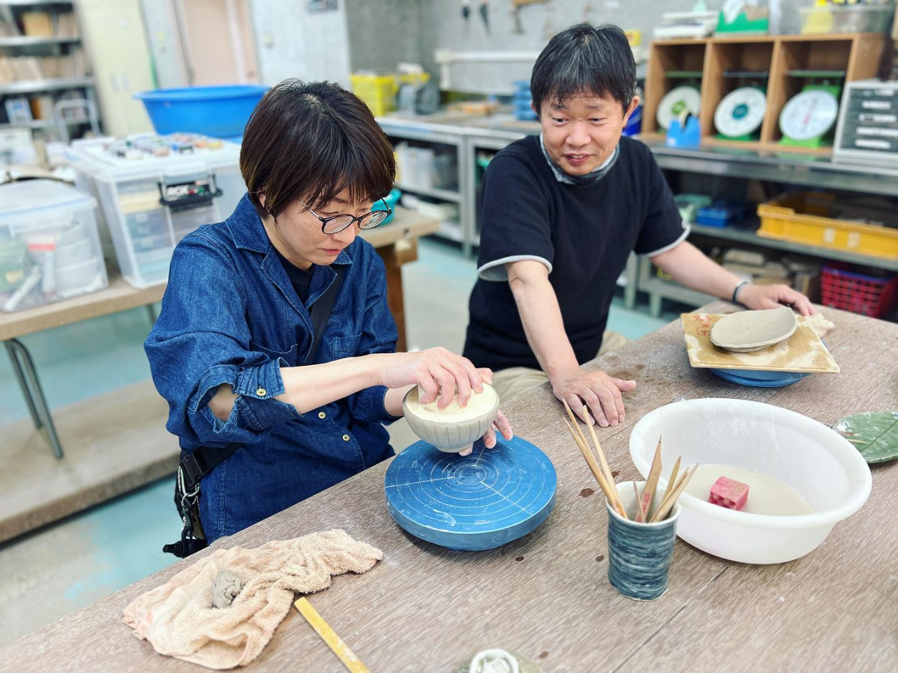 三田青磁の手びねり体験！ 食器や貯金箱などなどオリジナル作品に挑戦