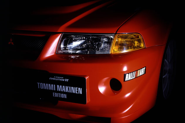 2000年発売「エボVI トミー・マキネン エディション」シリーズ初の特別
