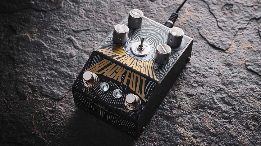 Majik Box Introduces Paul Gilbert Fuzz Universe Custom Pedal