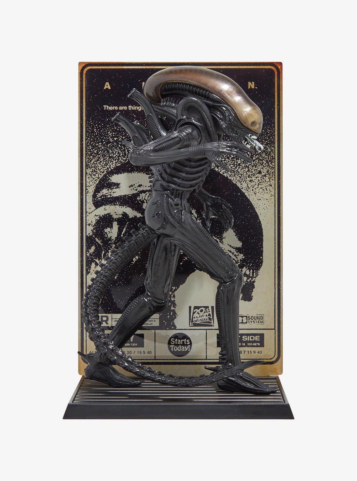 CultureFly Alien Big Chap Xenomorph Deluxe Vinyl Statue | BoxLunch