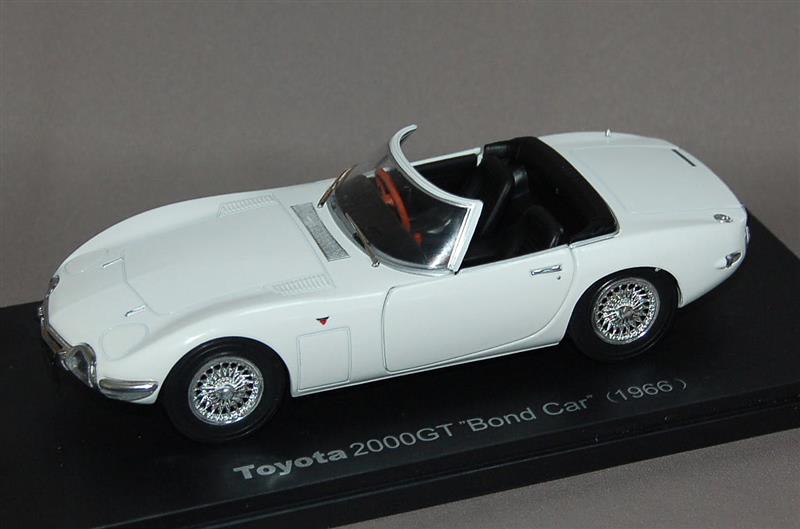 1/24スケール、トヨタ2000GT 007は二度死ぬ｜覆面えるのブログ