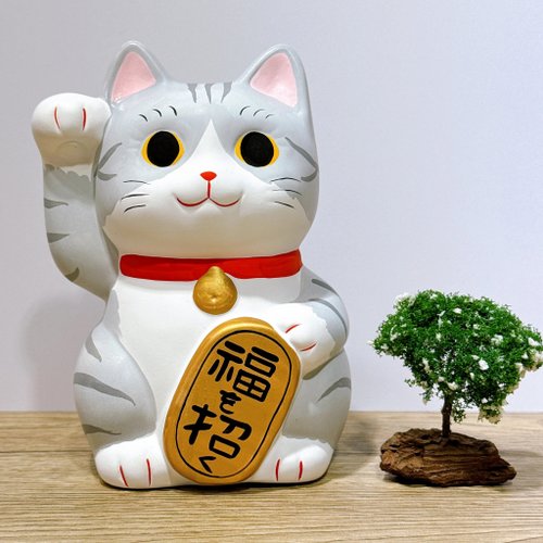 香港 谷中堂招き猫 | 小判 グレーの縞模様 ourlittlezoneluckycat - Pinkoi