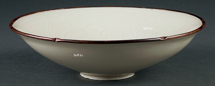 中国骨董品：定窯の白磁の買取と鑑定・査定、オークション出品について