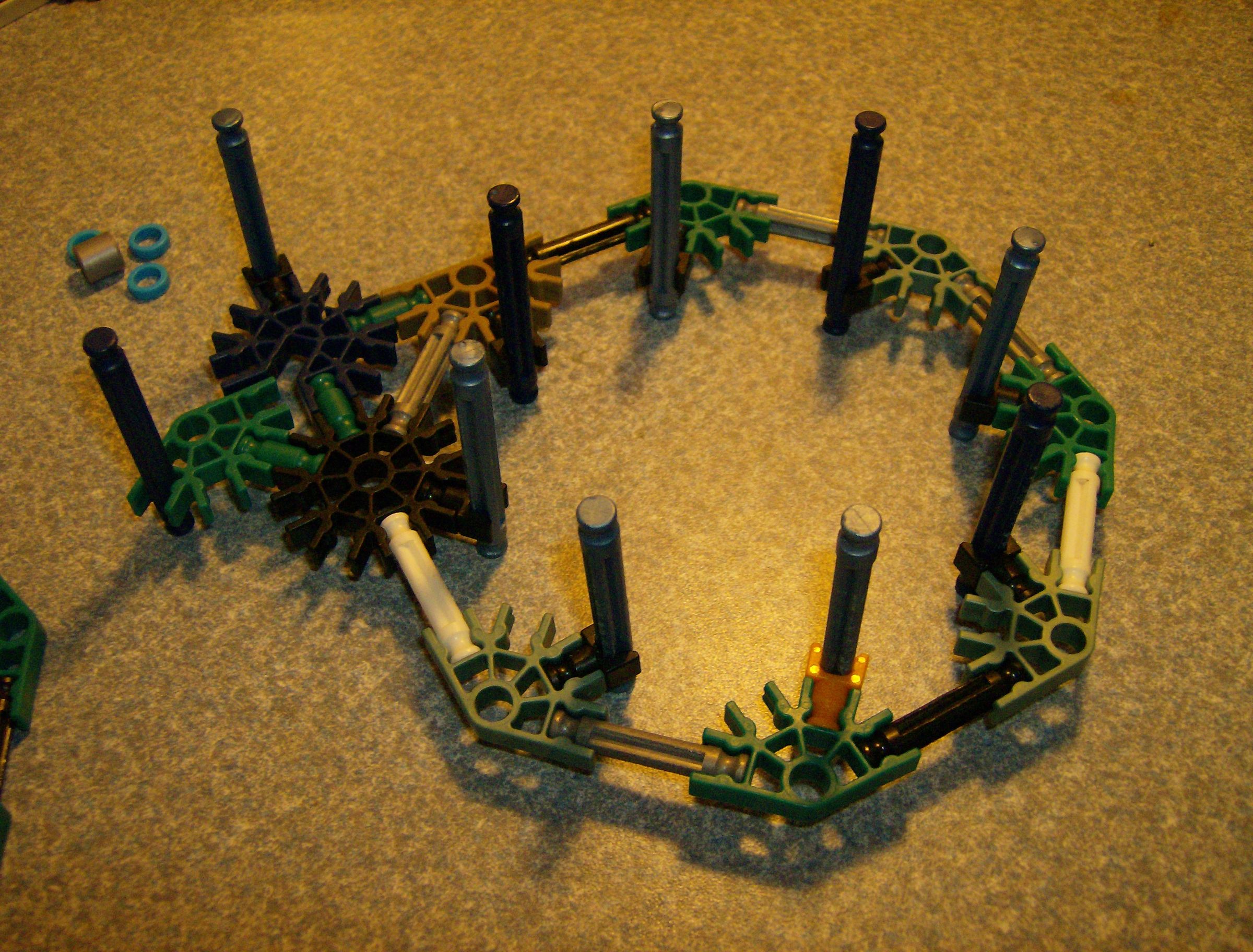 K'nex Windmill Shuriken (Fuuma Shuriken) : 3 Steps - Instructables