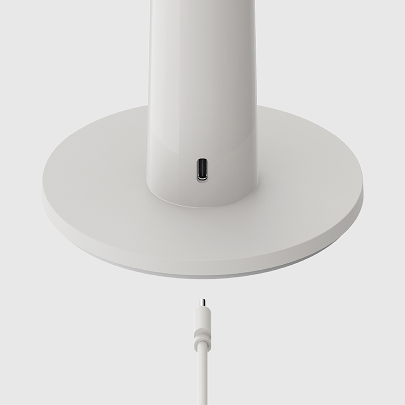 ILKW.（アイエルケーダブリュー）スノーマン 15 ポータブルランプ