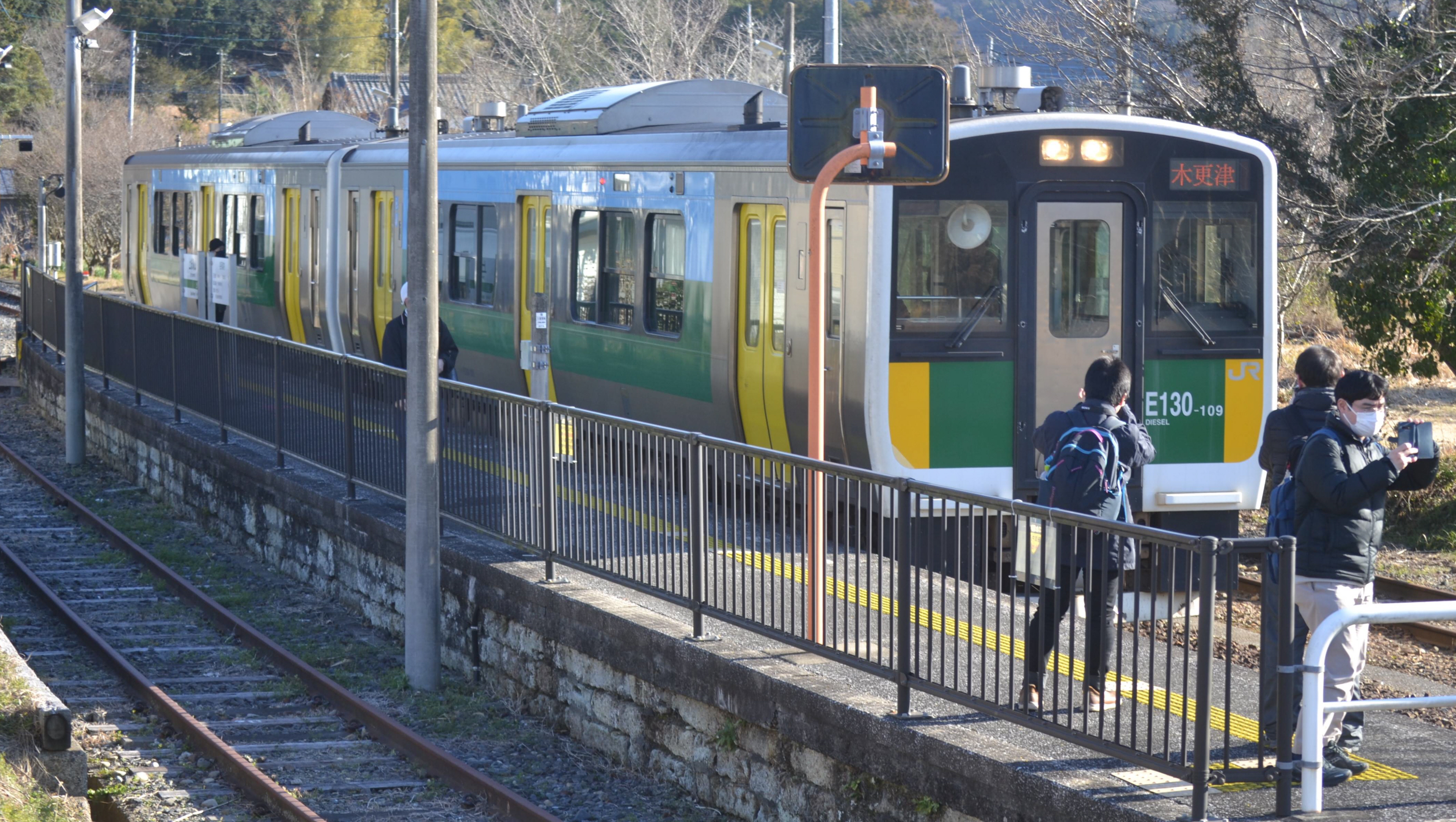 乗りそこねたら3時間待ち 千葉・久留里線の廃止方針区間 乗車で見えた