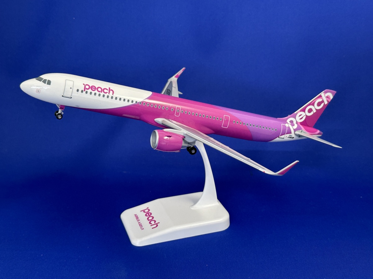 MM15019 EVER RISE PEACH / ピーチ A321LR JA903P 組立品 スナップイン