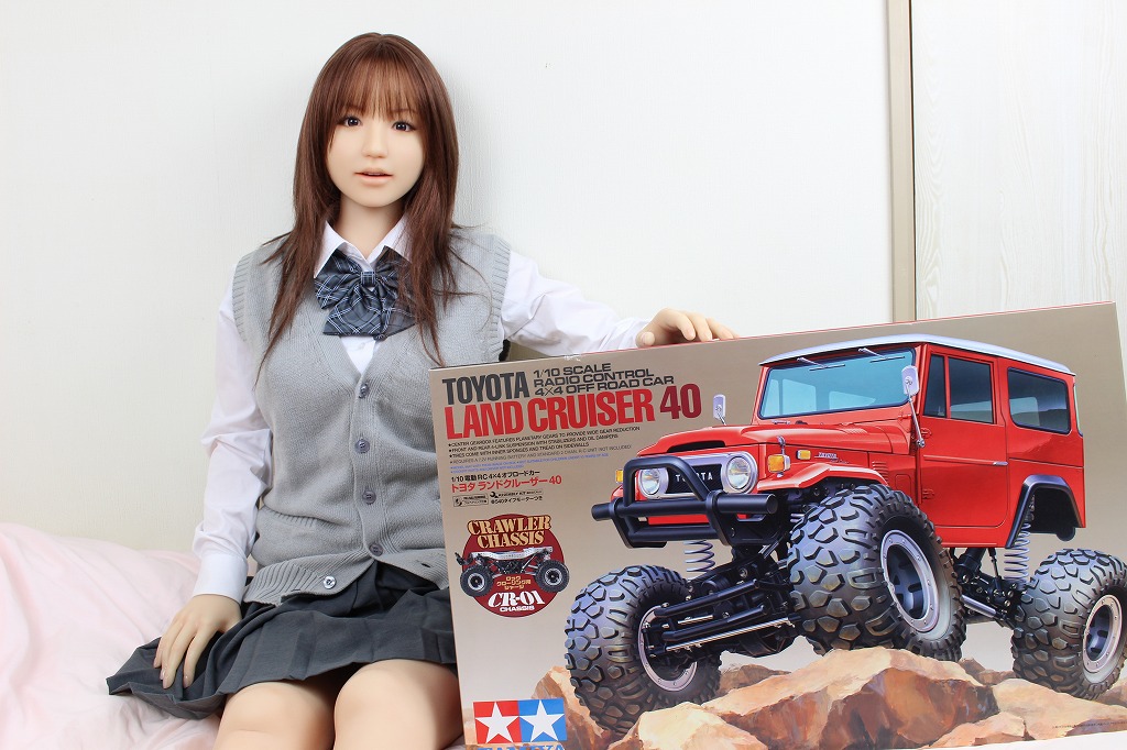 ドールとタミヤ「ランクル40 (CR-01)」 (準備編)