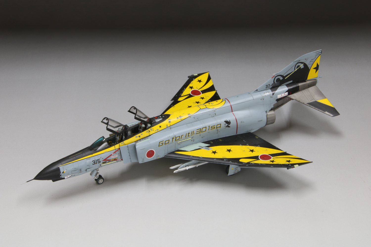 ファインモールド F-4EJ改ラストフライト記念 イエロー