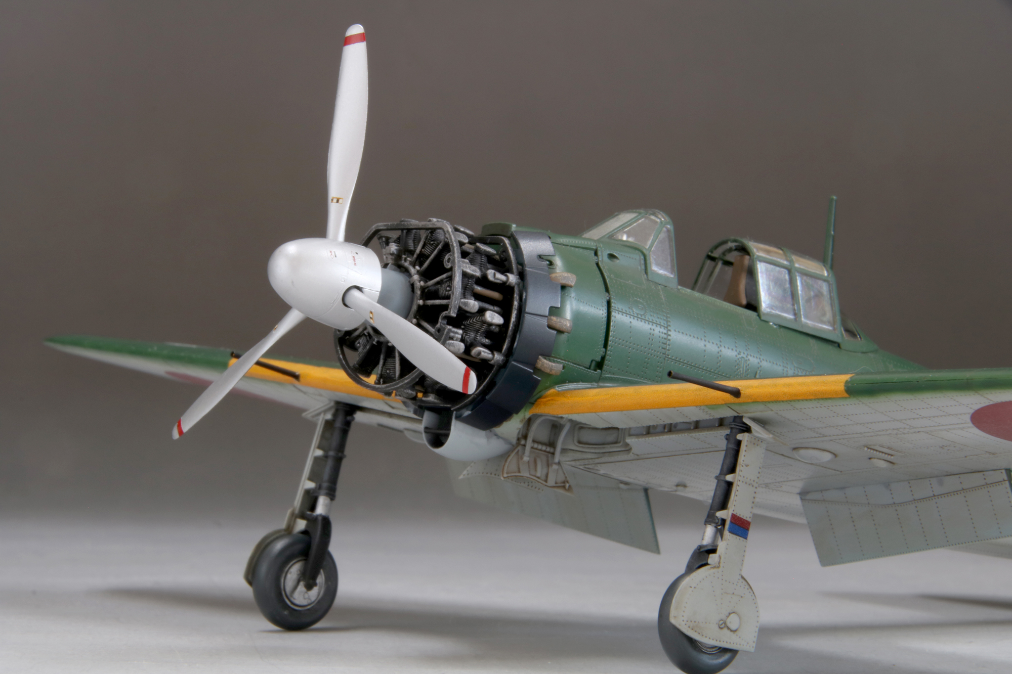1/48零式艦上戦闘機五二型（三菱製・中期型）_ファインモールド