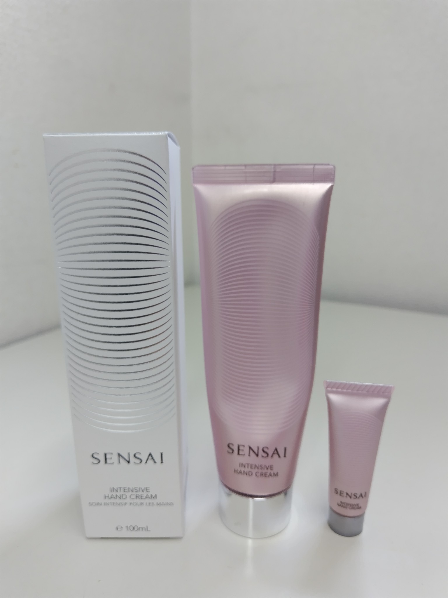 SENSAI / センサイ インテンシブハンドクリーム 100mlの公式商品情報