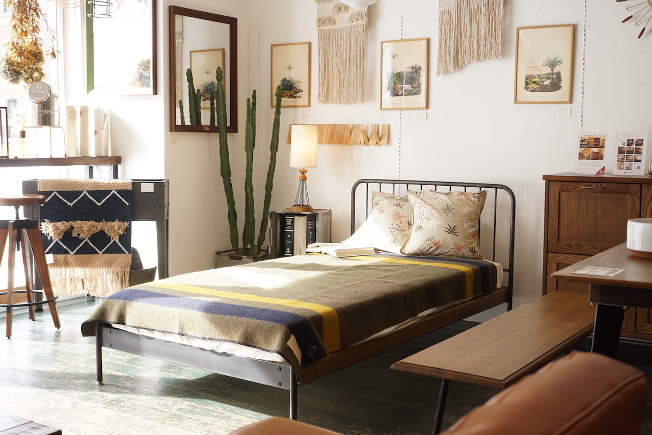 JOURNAL STANDARD FURNITURE “SENS BED” | General Store SURVIVE