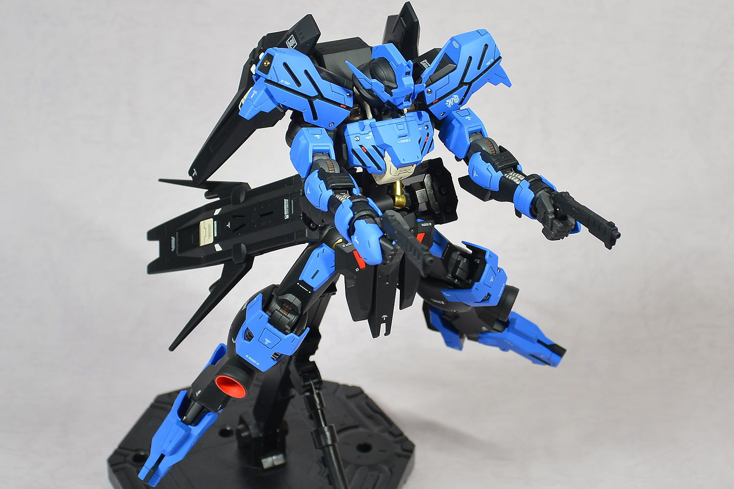 1/100 FMガンダムヴィダールの塗装レシピと写真レビューです