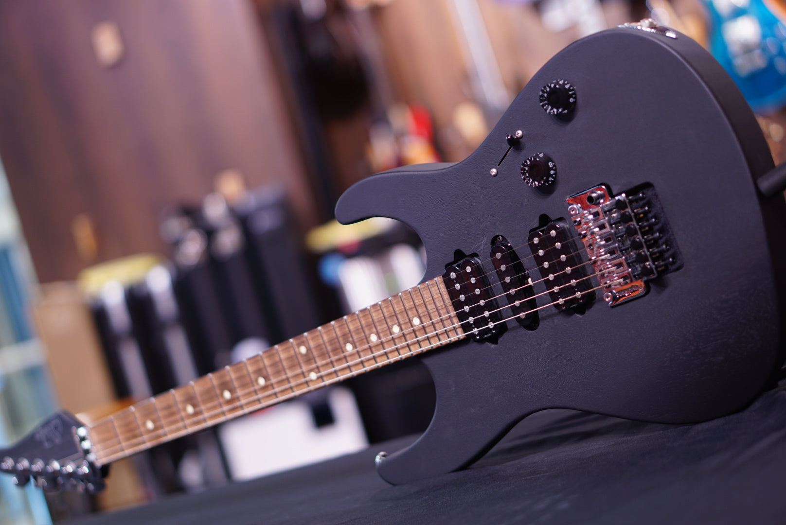Suhr Modern Satin Ebony