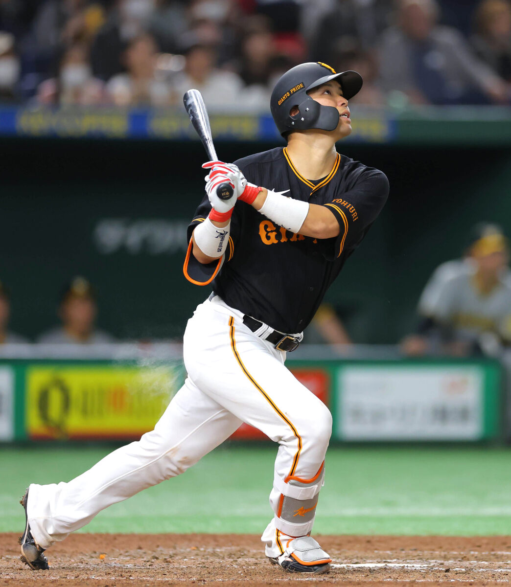 写真・画像 | 1枚目 | 【巨人】大城卓三が1号2ラン 打率3割3厘に