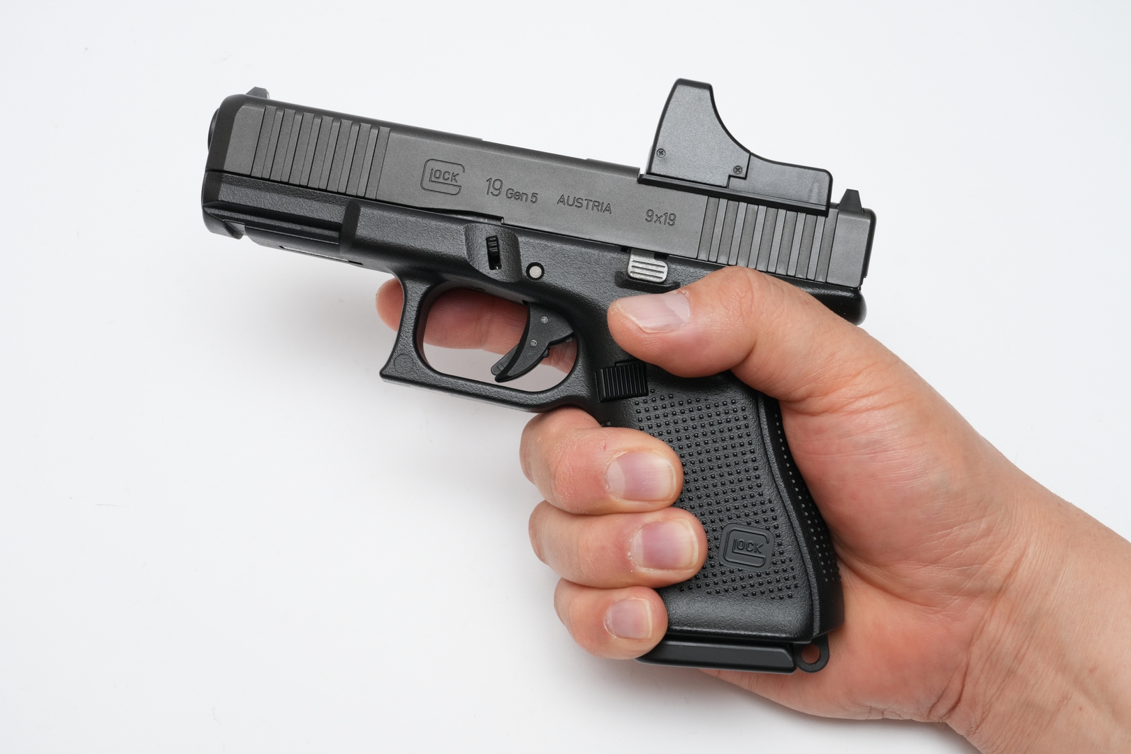 東京マルイの「G19 Gen5 MOS」実射動画を公開。冬でもしっかり動く動作