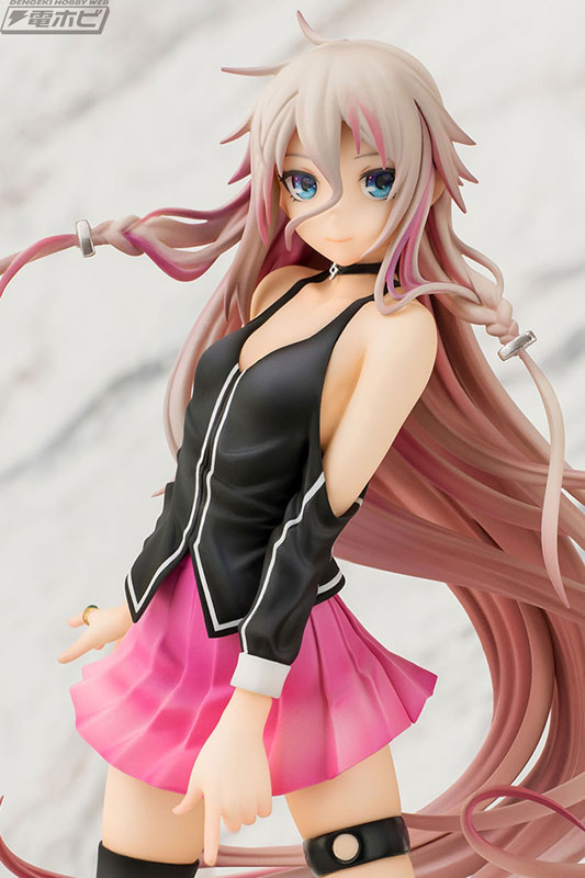 IA -ARIA ON THE PLANETES-』IAが髪をなびかせた美しい姿でアクア