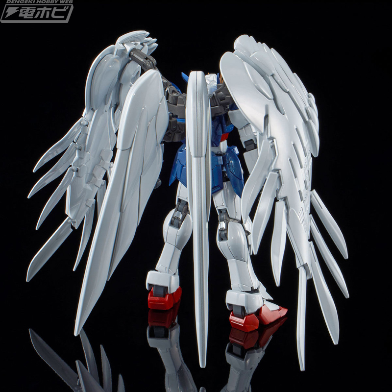 ガンプラ「RG ウイングガンダムゼロ EW＆ドライツバーク［チタニウム