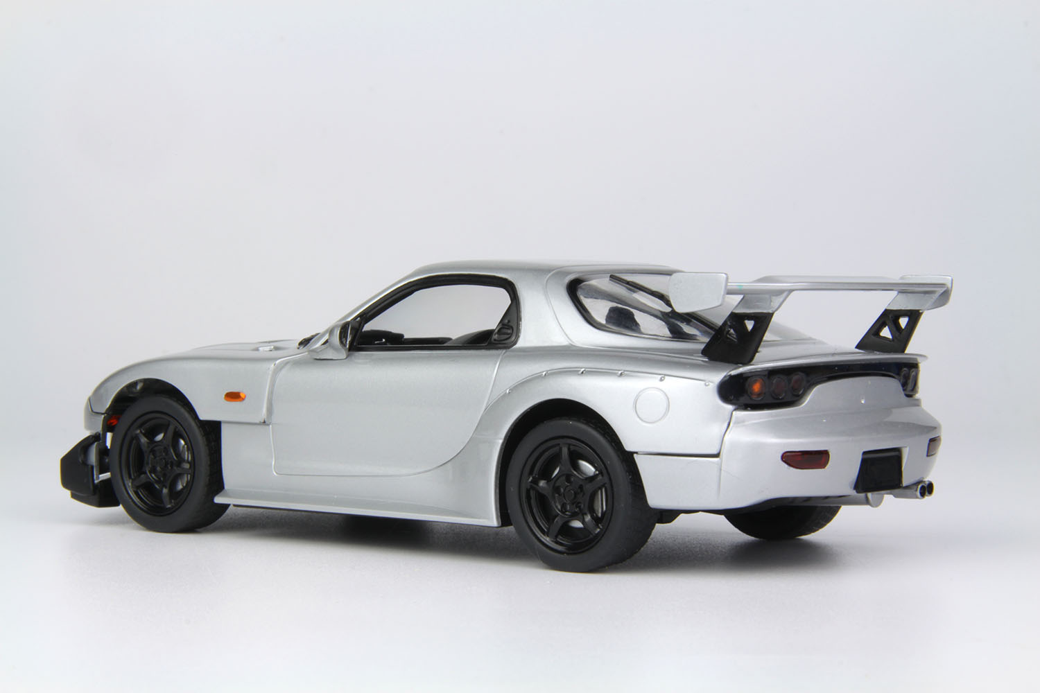 MONO MN11 1/32 マツダ RX-7（FD3S）カスタム シルバーストーン