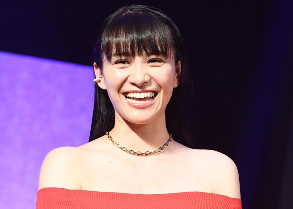 鬼ダイエット」あ～ちゃん、膝上15cm 長い足が衝撃ムダなし