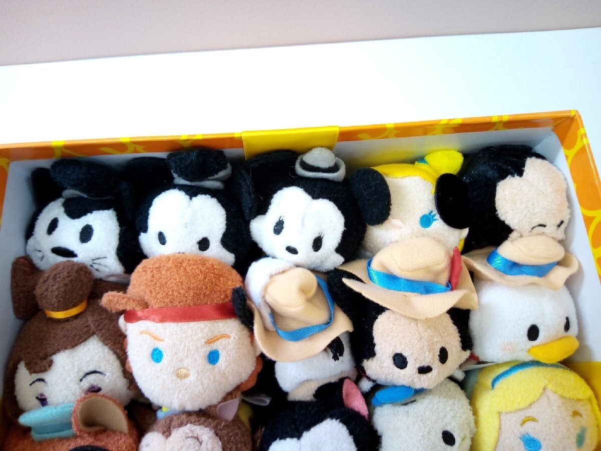 RARE Disney TSUM TSUM 4th Anniversary Box SET Exclusive to Disney