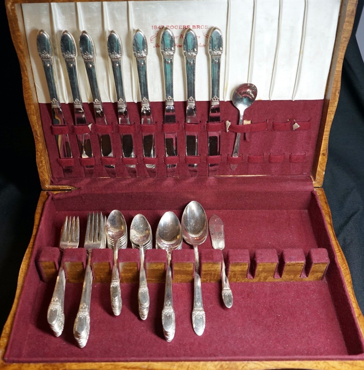 1847 Roger Bros Silver-plate FIRST LOVE w/ Box 8 Place Setting 52
