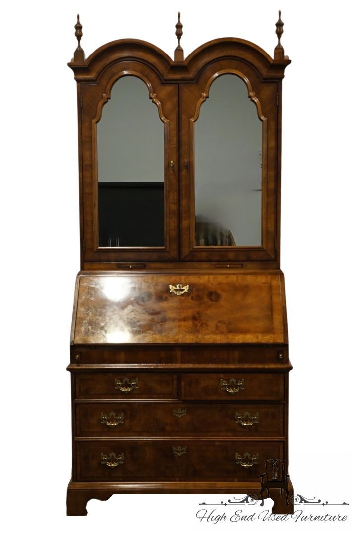 HENREDON FURNITURE Aston Court Collection Banded Mahogany