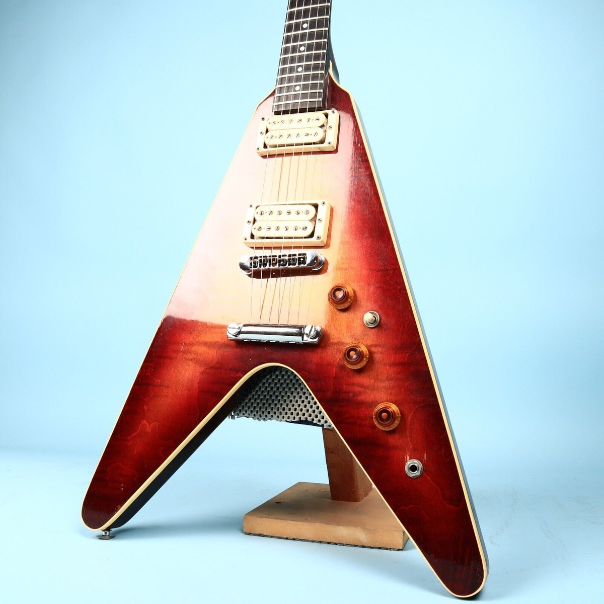 1981 Gibson The V Flying Vee CMT Bound Flametop Cherry Sunburst | eBay