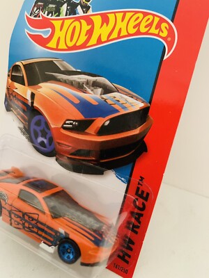 Hot Wheels Race '13 Ford Mustang GT Car Figure (161/250) | eBay