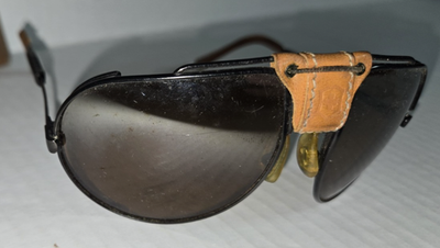 Vintage Swiss Army Marlboro Aviator 4000 SAS Sunglasses Black
