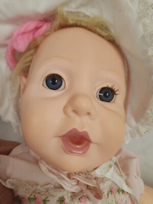 VINTAGE DOLL 1984/85 HASBRO REAL BABY WIDE EYED JUDITH TURNER 19