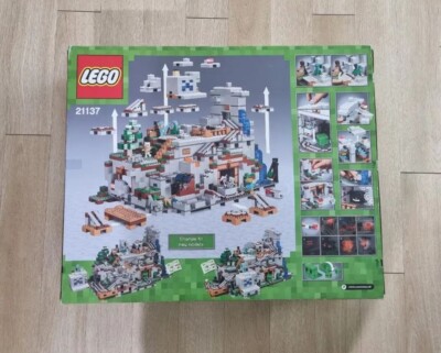 LEGO 21137 The Mountain Cave/Retired Minecraft Set/Factory Sealed
